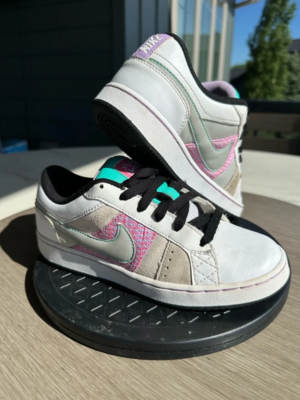 Nike White & Pink Low-Top Sneakers with Teal Accents